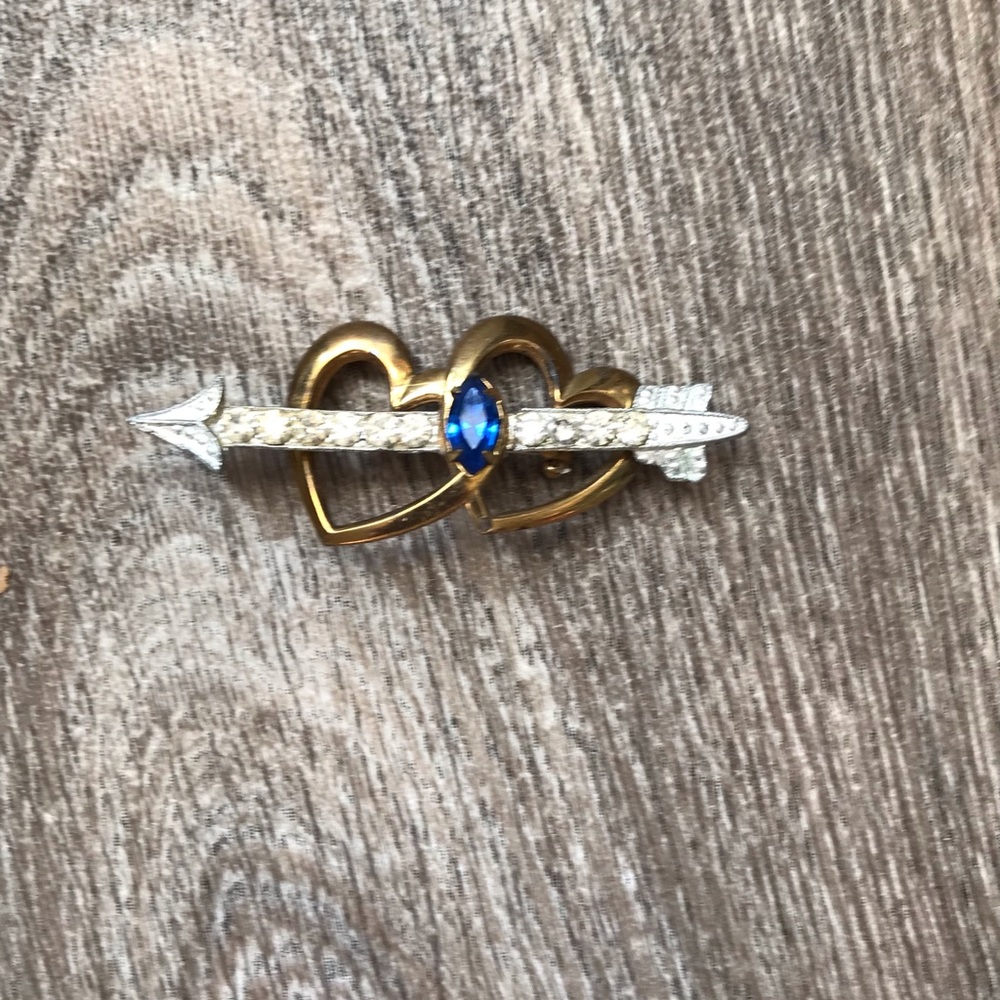 VINTAGE Gold Heart Pin